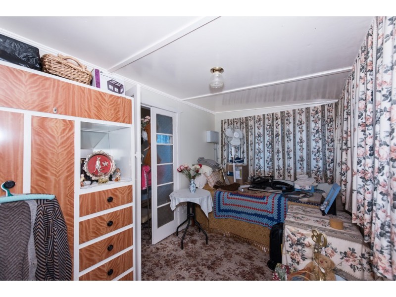 40 Gordon Avenue, Newtown QLD 4350