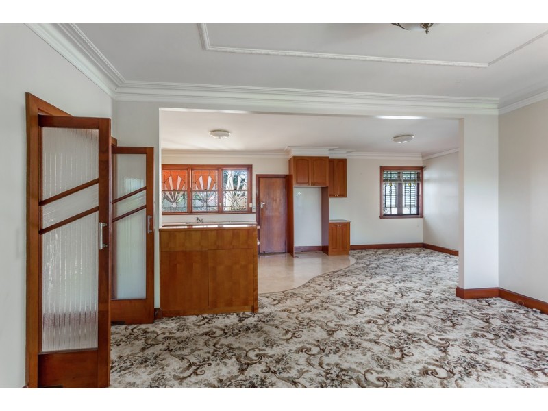 231 Campbell Street, Newtown QLD 4350