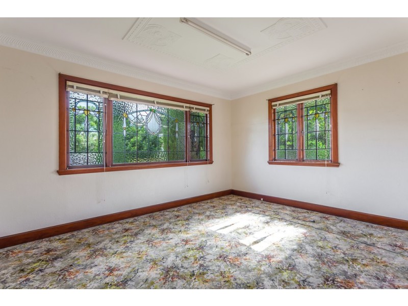 231 Campbell Street, Newtown QLD 4350