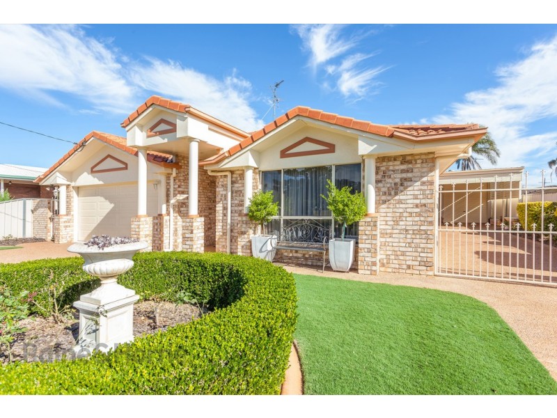 3 Brolga Crescent, Harristown QLD 4350