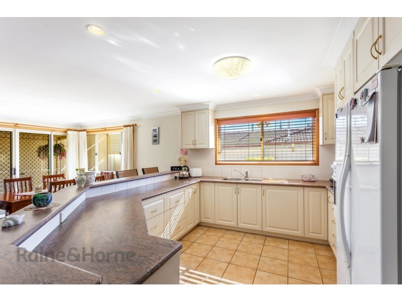 3 Brolga Crescent, Harristown QLD 4350