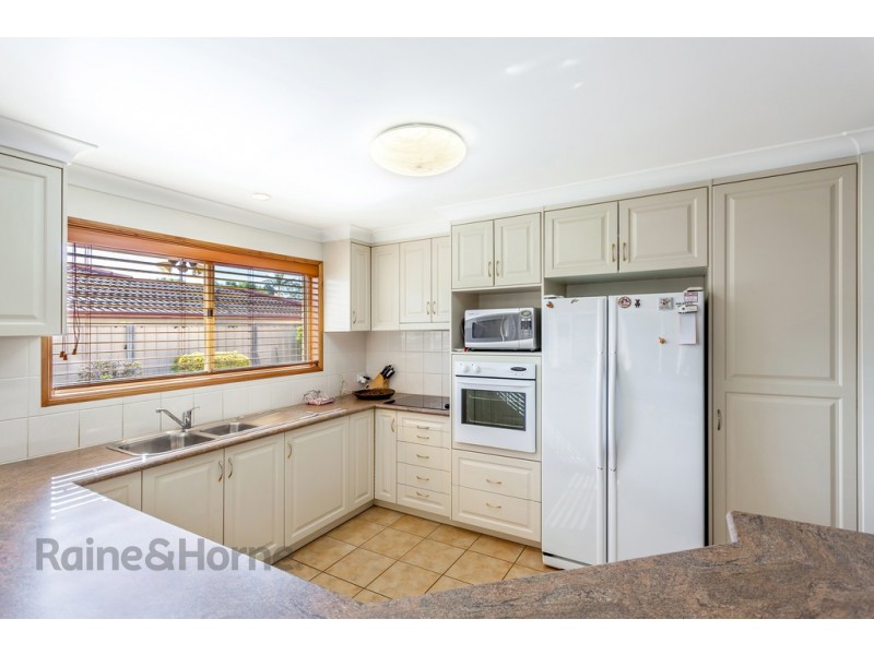 3 Brolga Crescent, Harristown QLD 4350