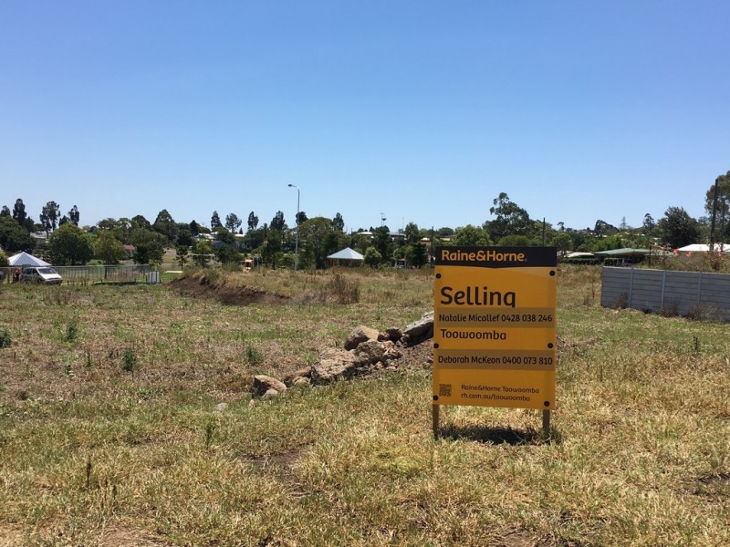 Darling Heights QLD 4350