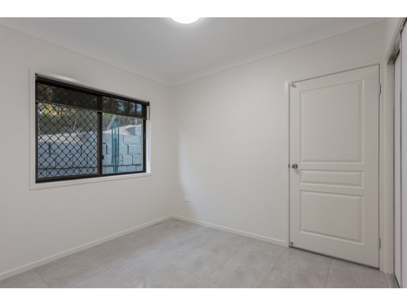 15 Dolleys Road, Withcott QLD 4352