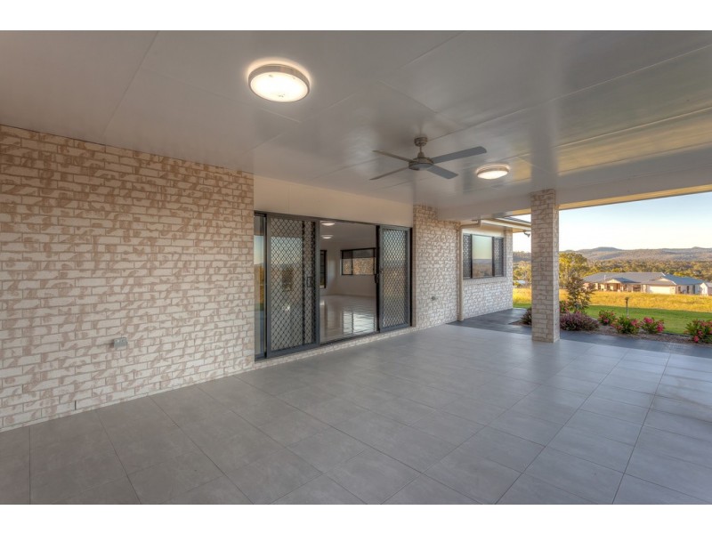 15 Dolleys Road, Withcott QLD 4352