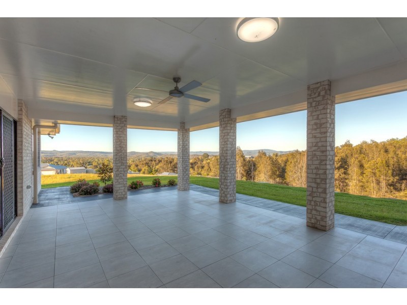 15 Dolleys Road, Withcott QLD 4352