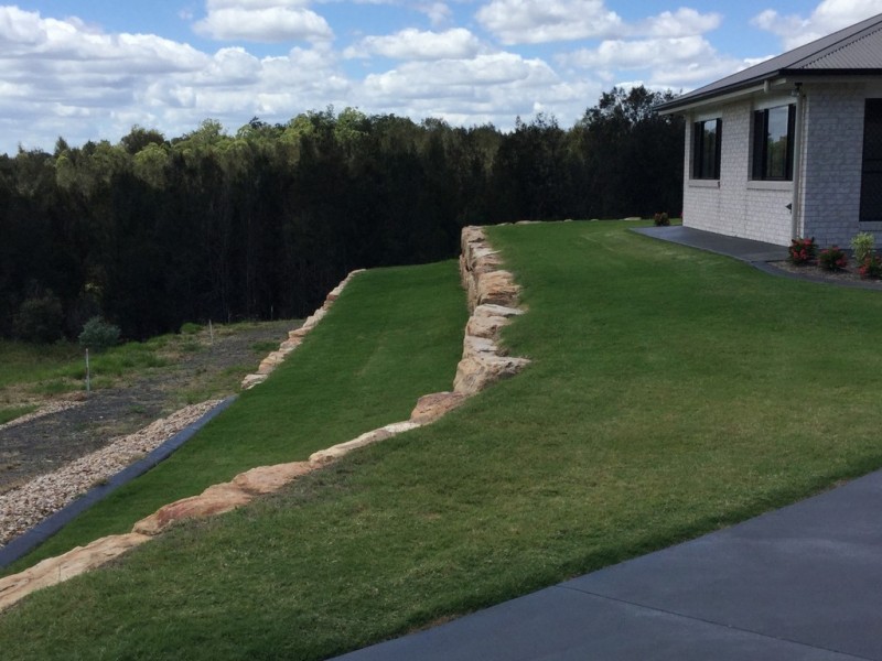 15 Dolleys Road, Withcott QLD 4352
