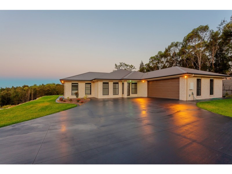 15 Dolleys Road, Withcott QLD 4352