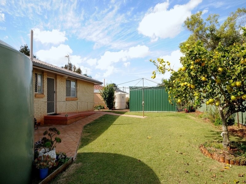 492 Alderley Street, Harristown QLD 4350