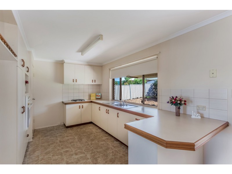 33 Liquidambar Street, Glenvale QLD 4350