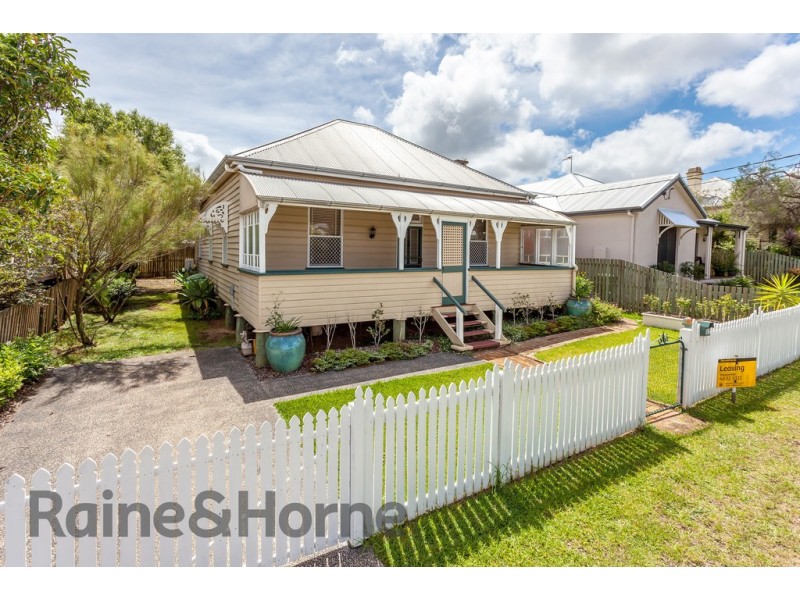 27 Eleanor Street, East Toowoomba QLD 4350