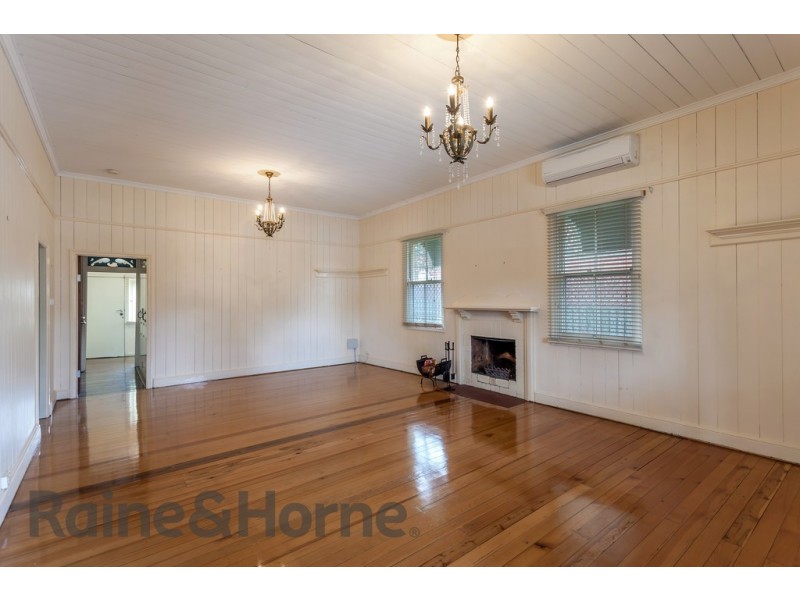 27 Eleanor Street, East Toowoomba QLD 4350