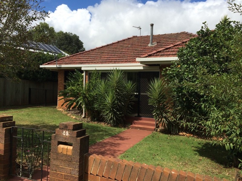 18 Robinson Street, North Toowoomba QLD 4350