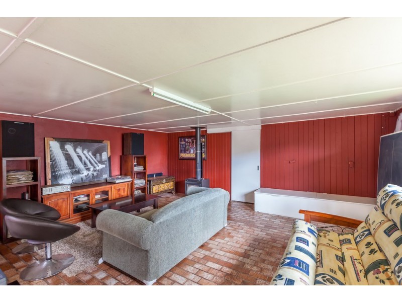 17 Dodd Street, Newtown QLD 4350