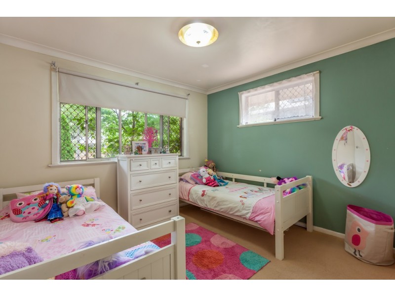 17 Dodd Street, Newtown QLD 4350