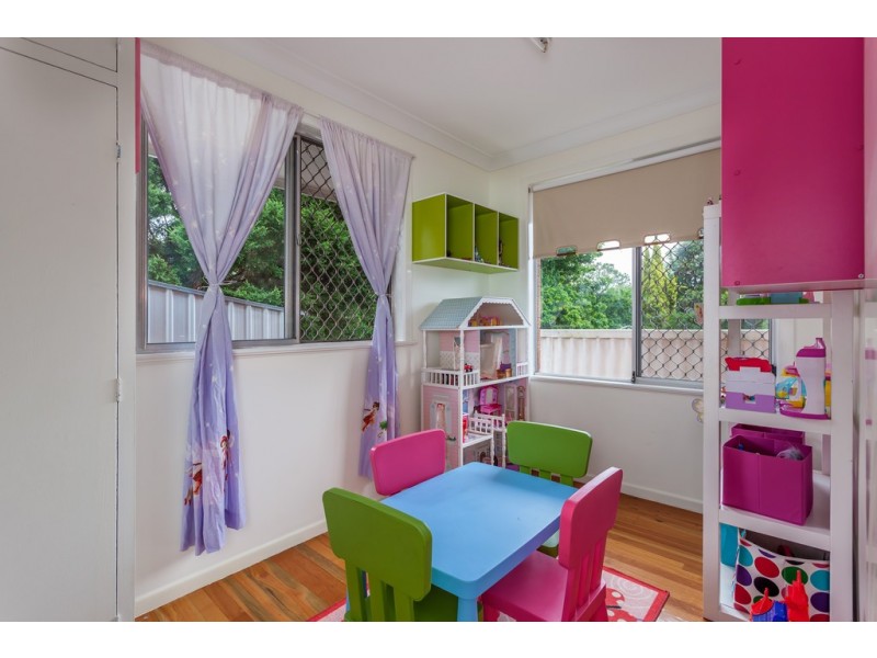 17 Dodd Street, Newtown QLD 4350