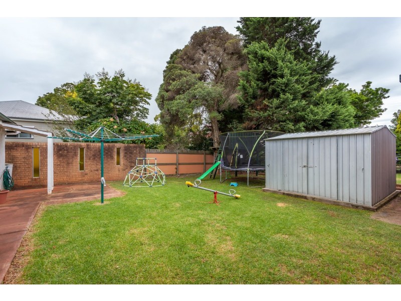 17 Dodd Street, Newtown QLD 4350