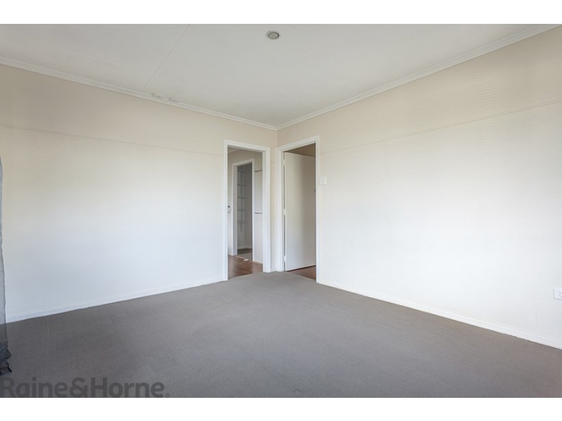 330A Hume Street, Centenary Heights QLD 4350