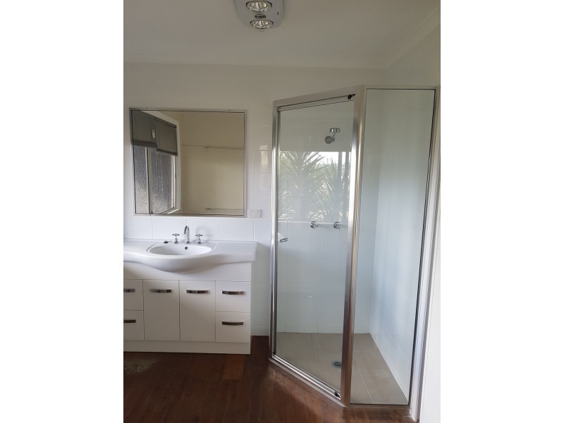 330A Hume Street, Centenary Heights QLD 4350