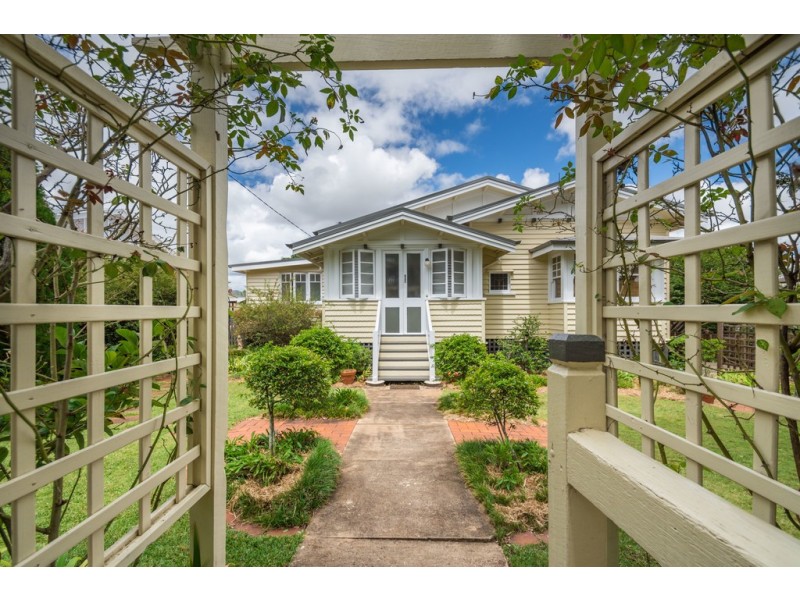 62 Herries Street, East Toowoomba QLD 4350
