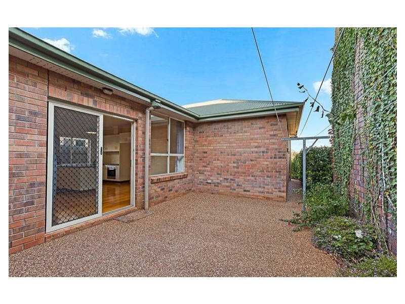 12 Flynn Street, Harlaxton QLD 4350