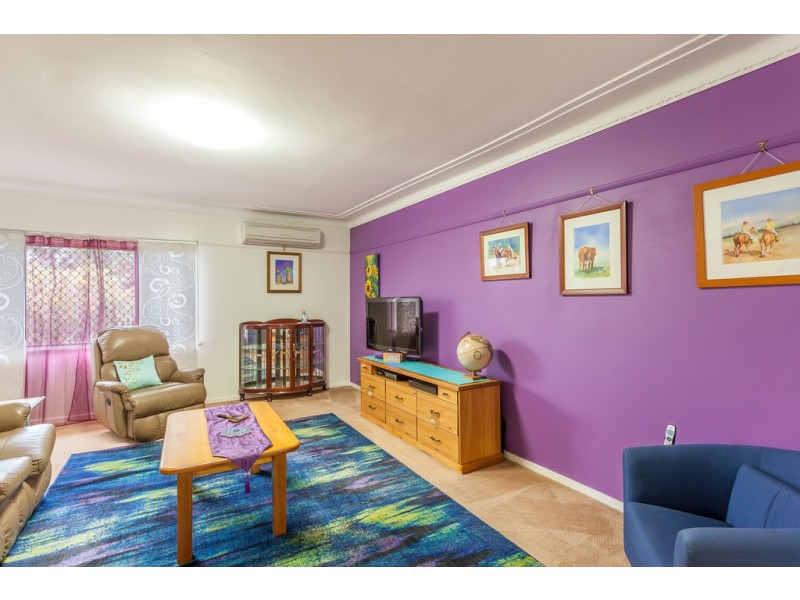 18 Webb Street, Rangeville QLD 4350