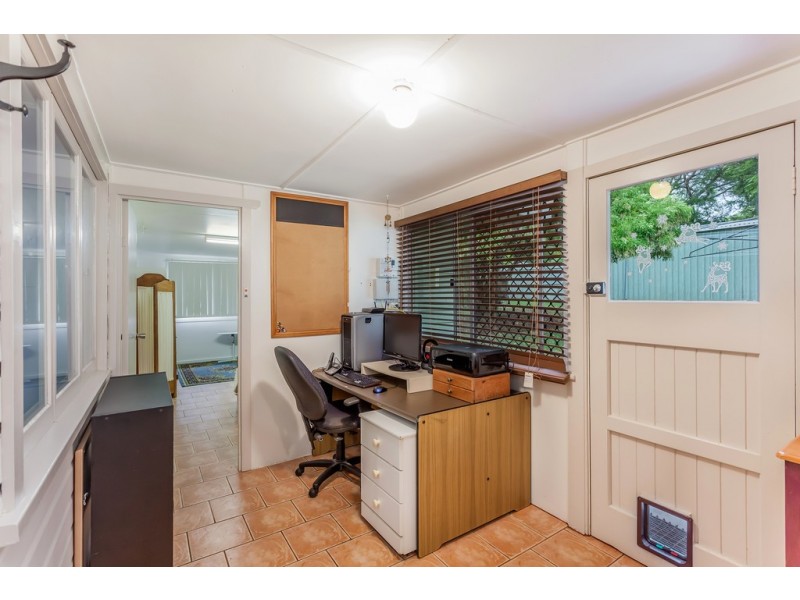 18 Webb Street, Rangeville QLD 4350