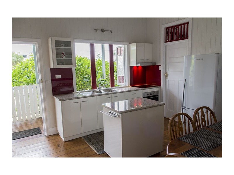 1 Anzac Avenue, Newtown QLD 4350