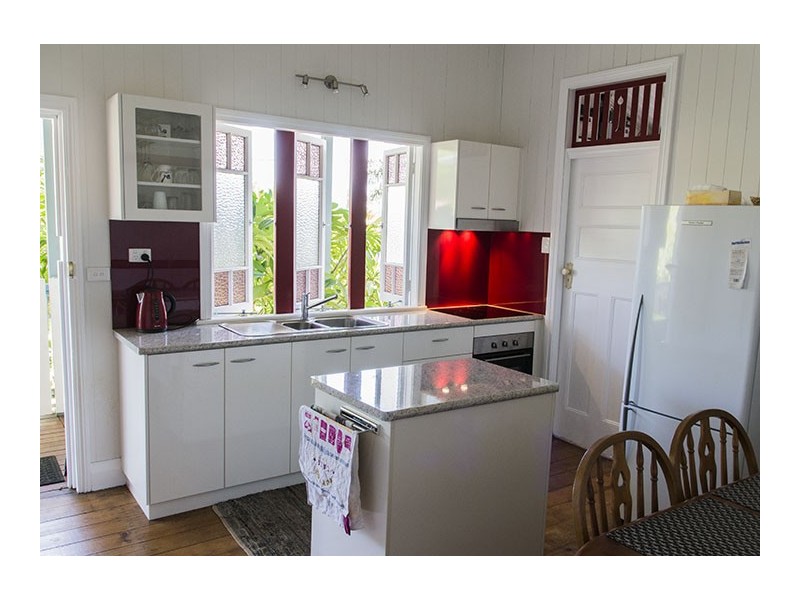 1 Anzac Avenue, Newtown QLD 4350