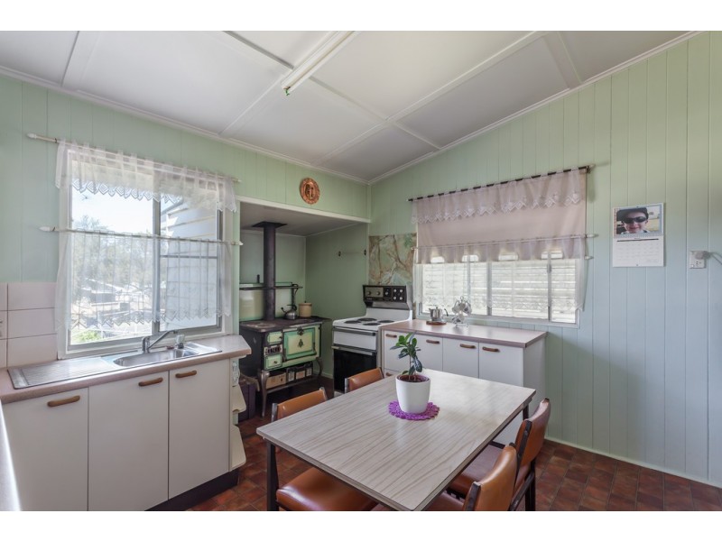 26 Isaac Street, North Toowoomba QLD 4350