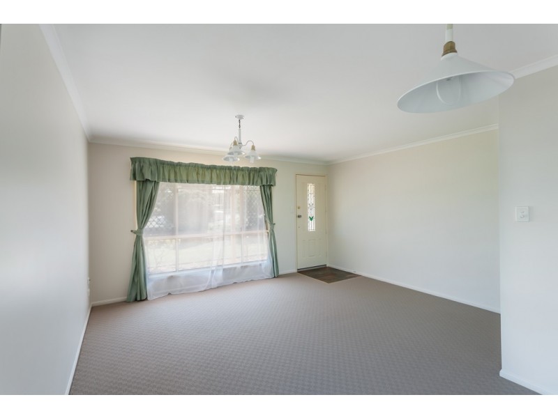 7 Cameron Street, Wyreema QLD 4352