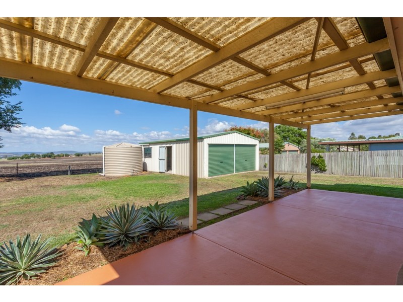 7 Cameron Street, Wyreema QLD 4352