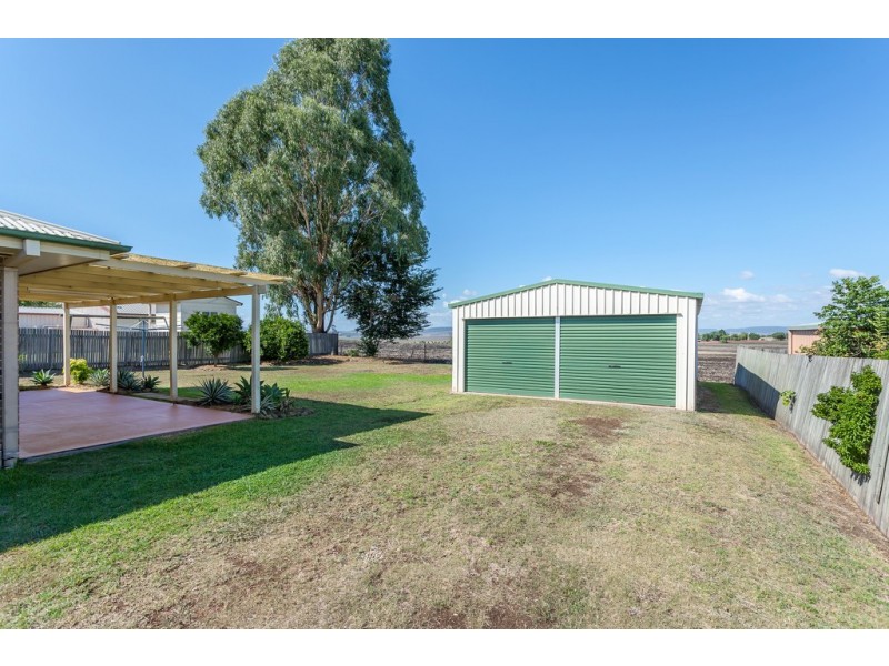 7 Cameron Street, Wyreema QLD 4352