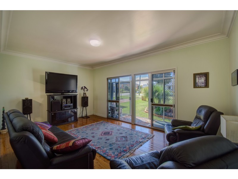 18 Prosser Street, Rockville QLD 4350