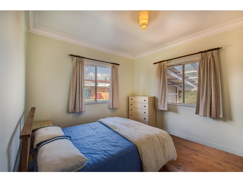 18 Prosser Street, Rockville QLD 4350