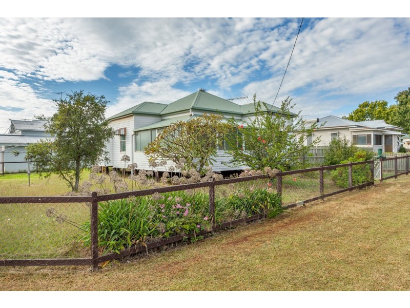 24 Ranfurly Street, Newtown QLD 4350