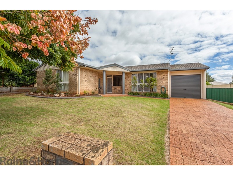 303 Mackenzie Street, Centenary Heights QLD 4350