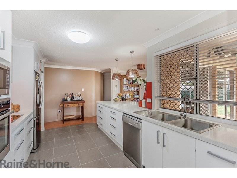 303 Mackenzie Street, Centenary Heights QLD 4350