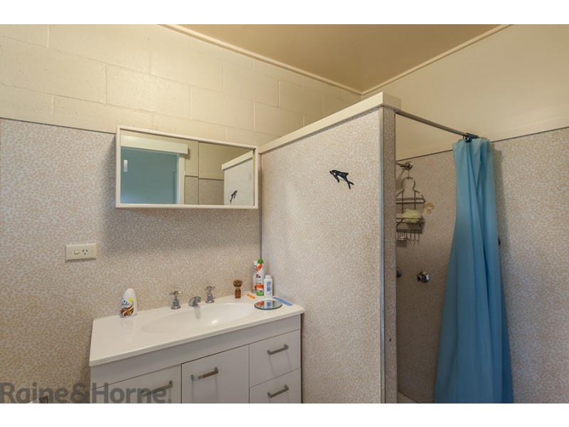 2/37A Tourist Road, East Toowoomba QLD 4350