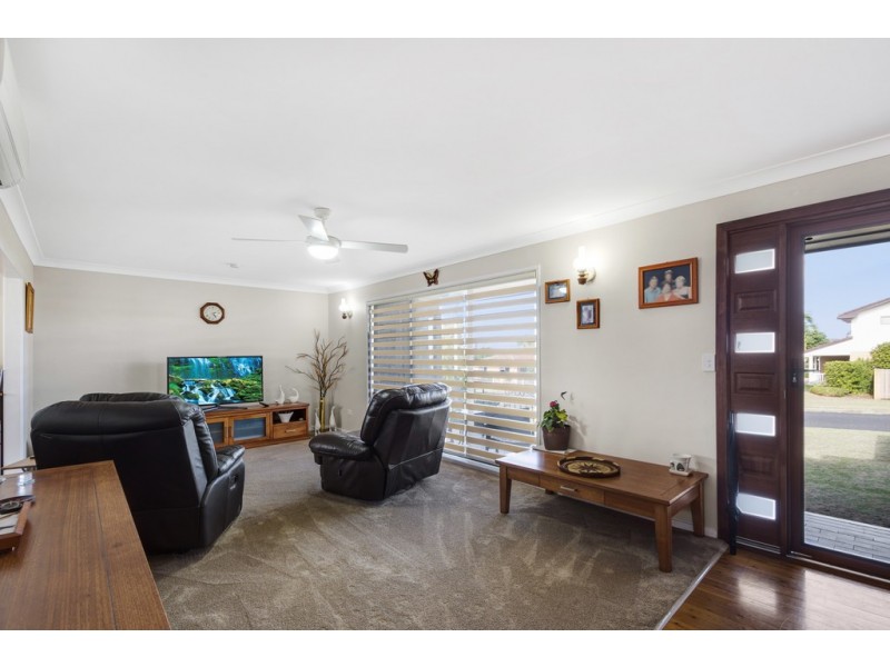 9 Homestead Avenue, Harristown QLD 4350