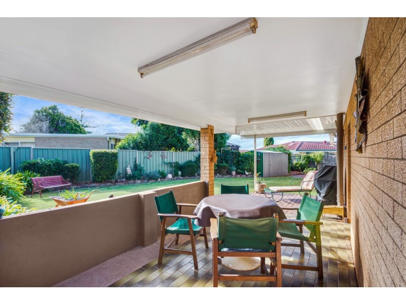 9 Homestead Avenue, Harristown QLD 4350