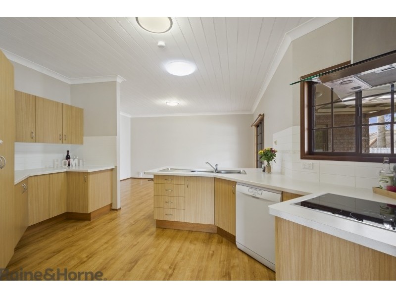 5 Hoad Court, Rangeville QLD 4350