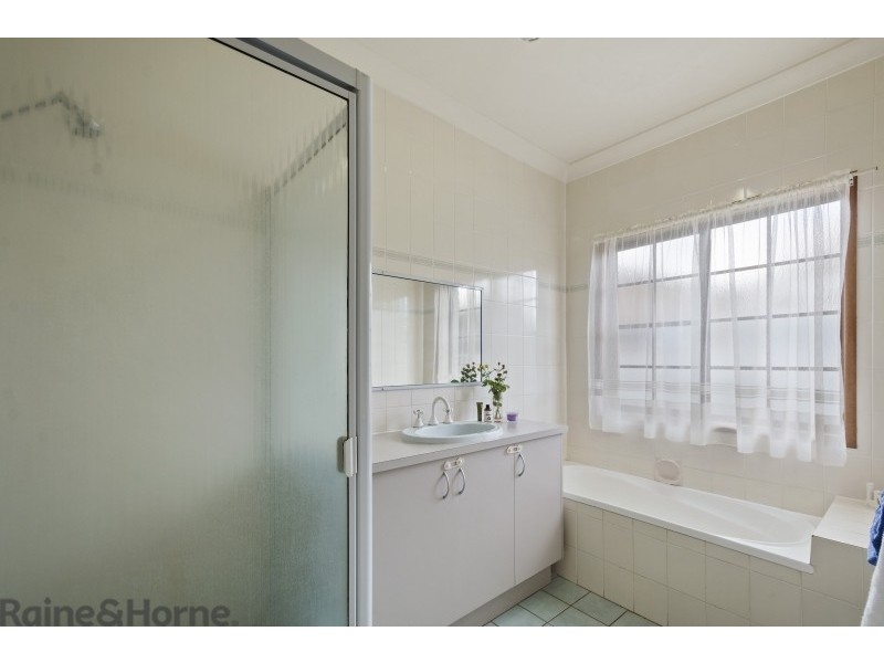 5 Hoad Court, Rangeville QLD 4350