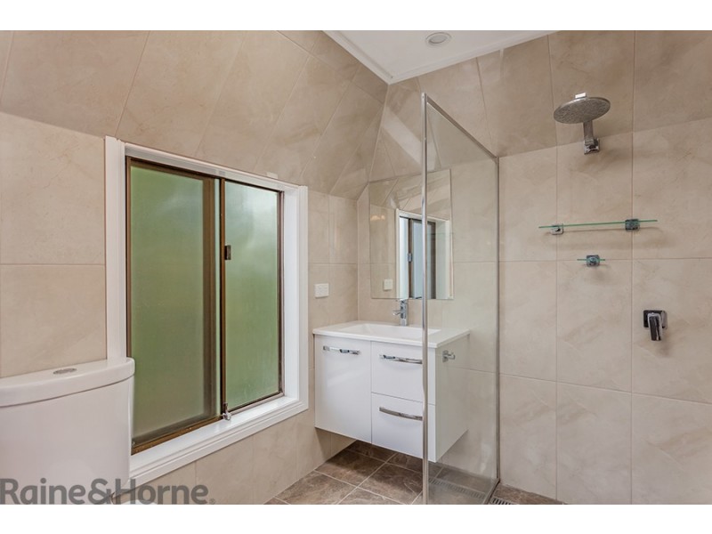 1 Mannuem Court, Rangeville QLD 4350