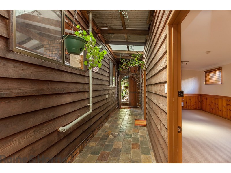 1 Mannuem Court, Rangeville QLD 4350