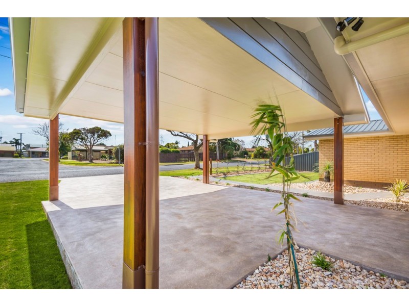 42 Lotus Crescent, Centenary Heights QLD 4350