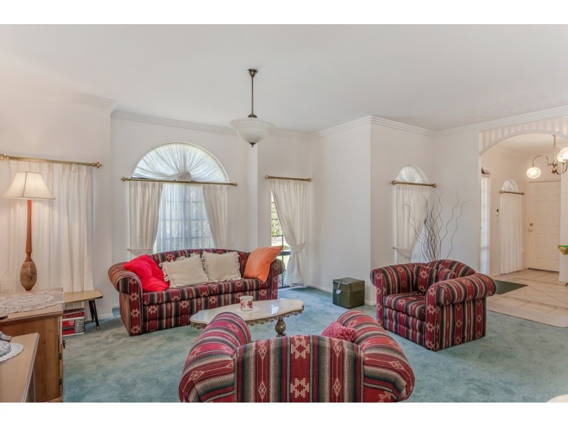 7 Paddington Court, Middle Ridge QLD 4350