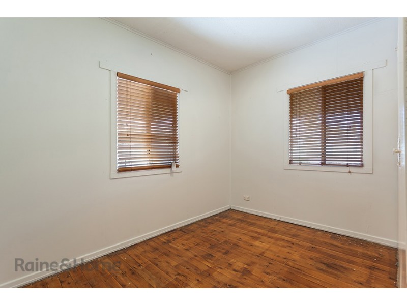 1A Hamilton Street, Newtown QLD 4350