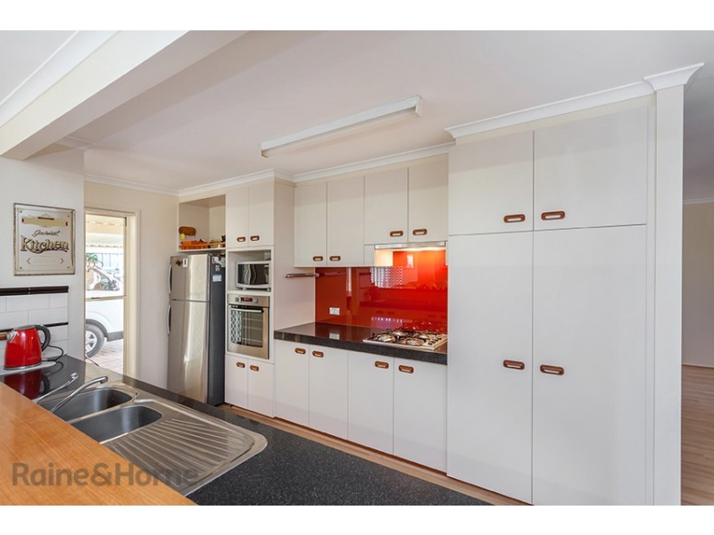 3 Emma Drive, Kearneys Spring QLD 4350