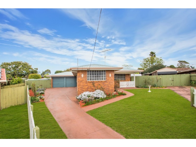 14 Zoe Court, Centenary Heights QLD 4350